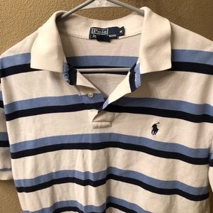 Ralph Lauren polo shirt. Size medium men’s.